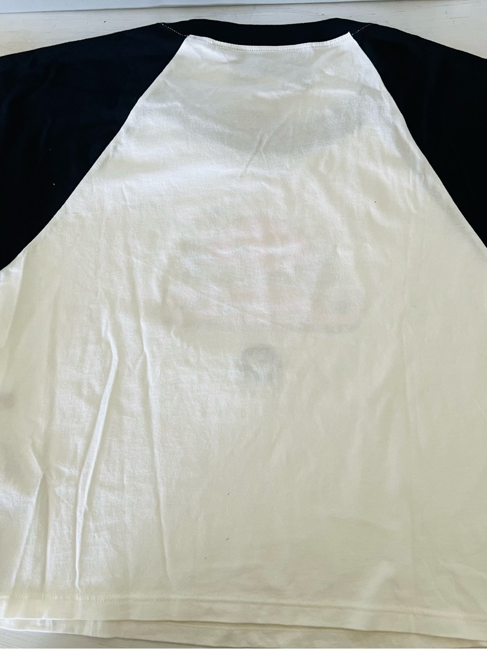 AUTH+BNWT GUCCI Ladies White Tee with Black Raglan Sleeves & Pink Planet Graphic - Picture 7 of 7